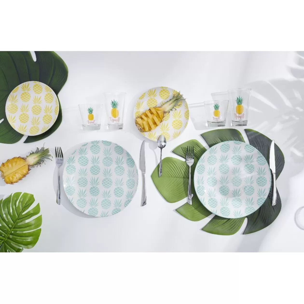 Assiette plate ronde en faïence motif ananas blanc et bleu>Gifi Clearance