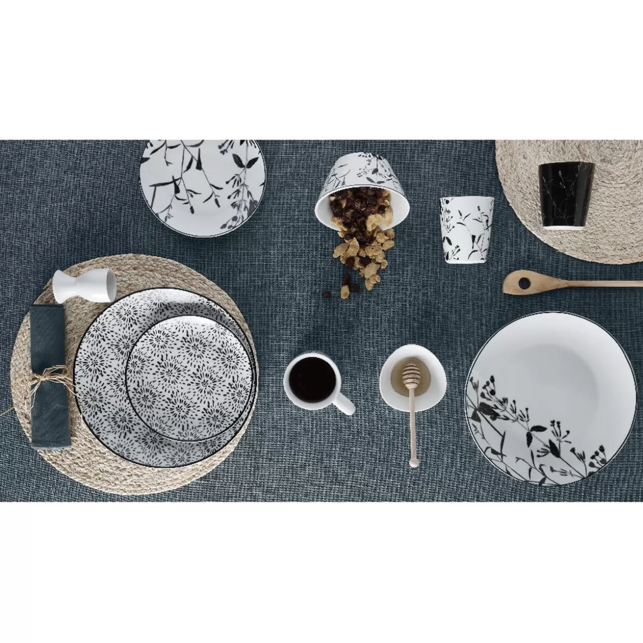 Gifi Assiette ronde blanche décor tiges feuilles noires< Vaisselle Et Accessoires De Table