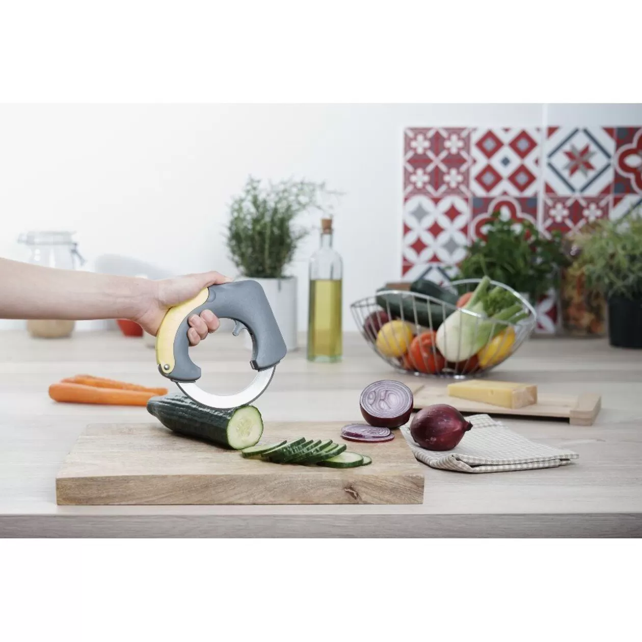 Gifi Couteau circulaire multifonctions< Préparation Culinaire