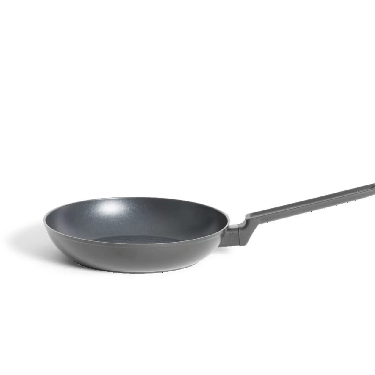 Gifi Poêle tous feux dont induction aluminium noir Ø24cm< Cuisson