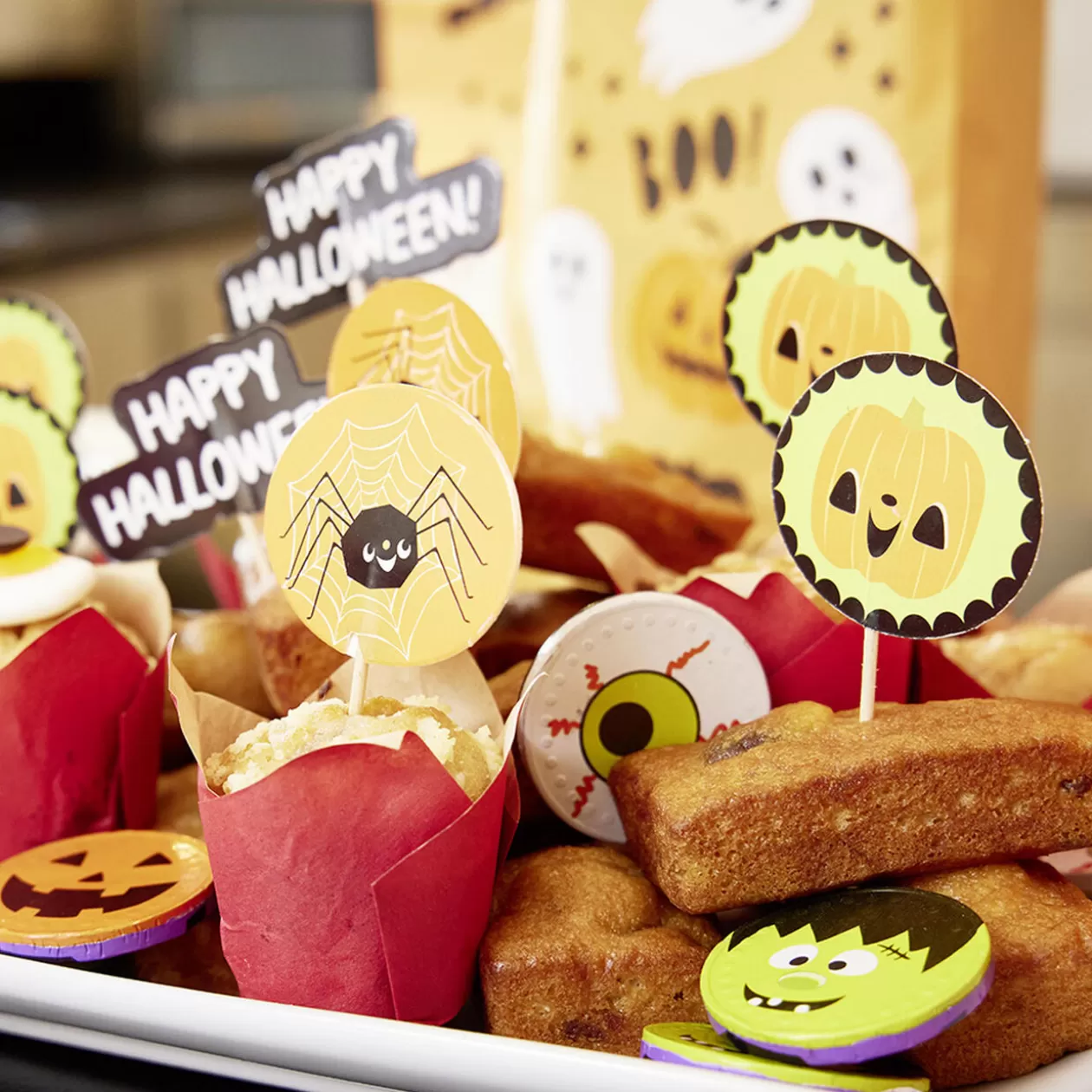 Gifi Set de caissettes à muffin + piques décor Halloween - 24 pièces< Cuisson