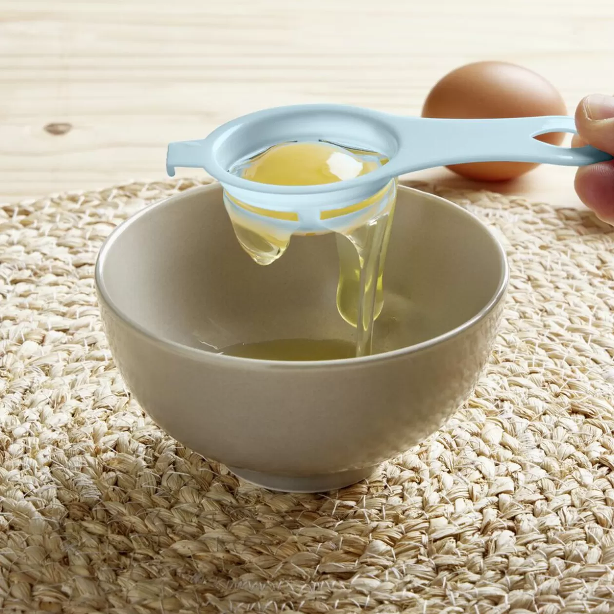 Gifi Séparateur blanc d'oeuf plastique bleu ou rose< Préparation Culinaire